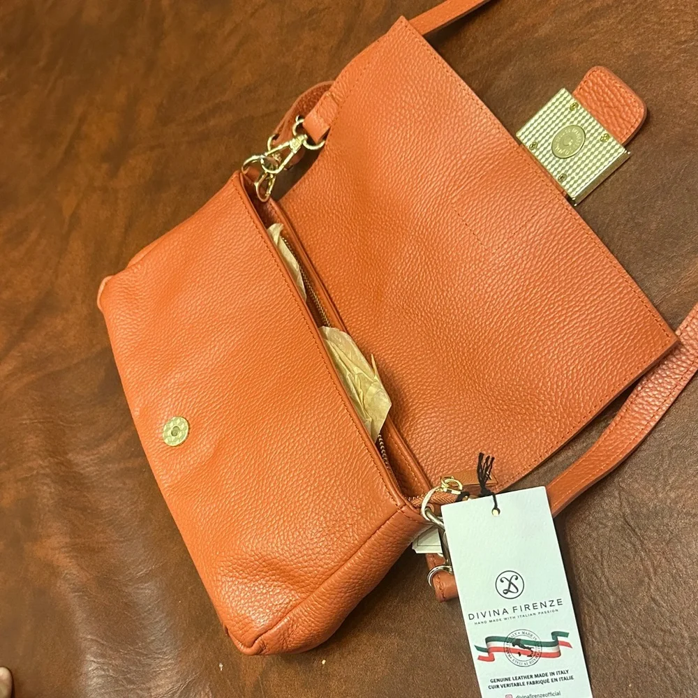 Divina Firenze Genuine Leather Crossbody Bag - Picture 4 of 6